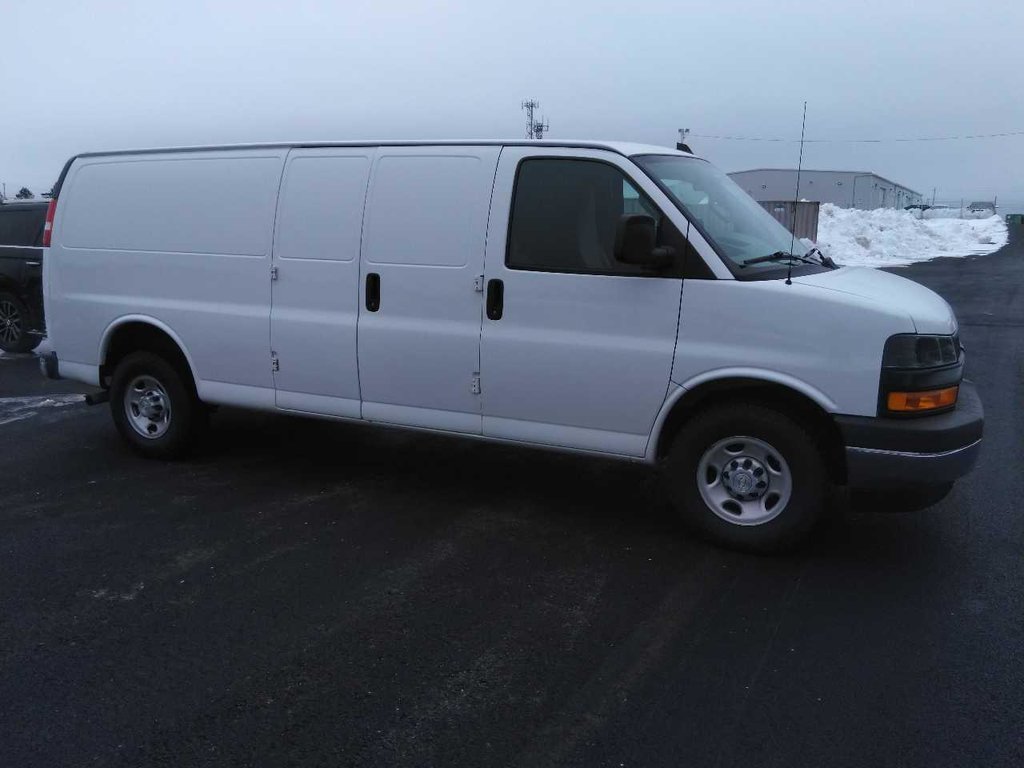 2020 Chevrolet Express Van in Deer Lake, Newfoundland and Labrador - 7 - w1024h768px