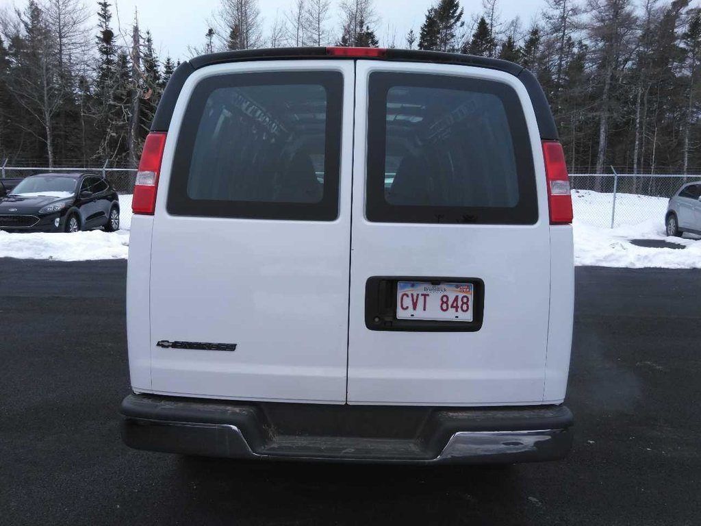 2020 Chevrolet Express Van in Deer Lake, Newfoundland and Labrador - 5 - w1024h768px