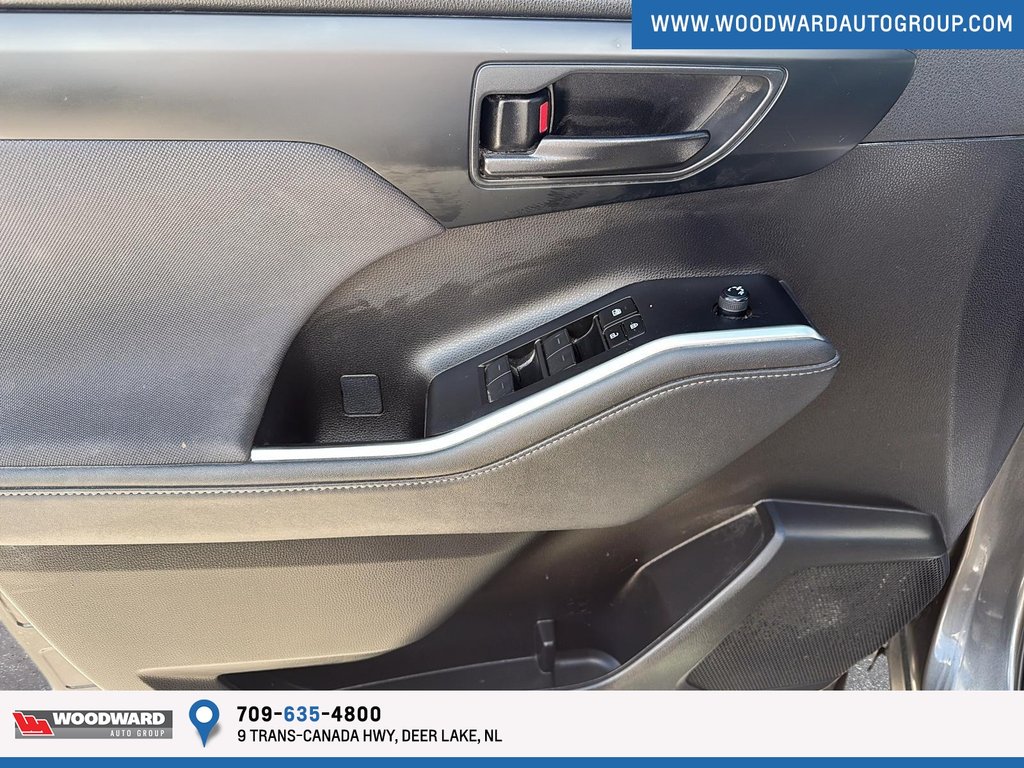 2023 Toyota Highlander in Deer Lake, Newfoundland and Labrador - 9 - w1024h768px
