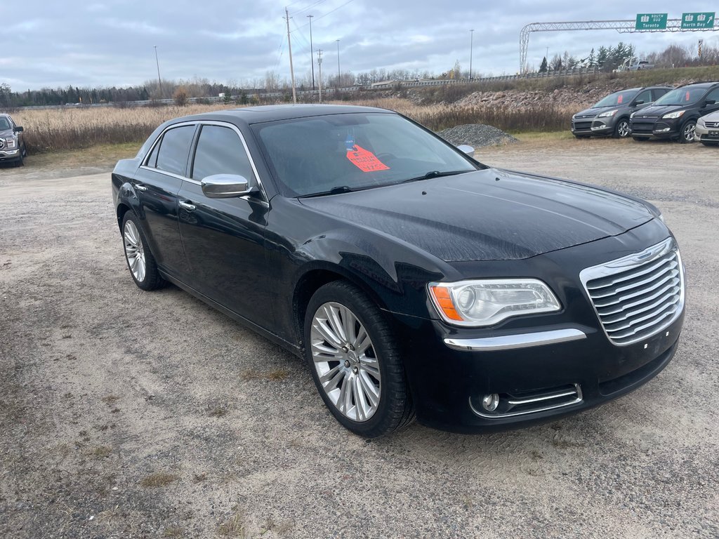 Chrysler 300 Limited 2012 à North Bay, Ontario - 7 - w1024h768px