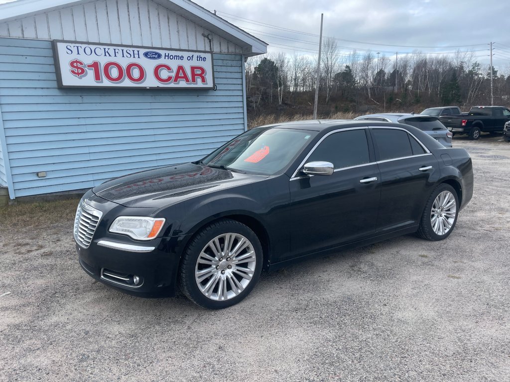 Chrysler 300 Limited 2012 à North Bay, Ontario - 3 - w1024h768px