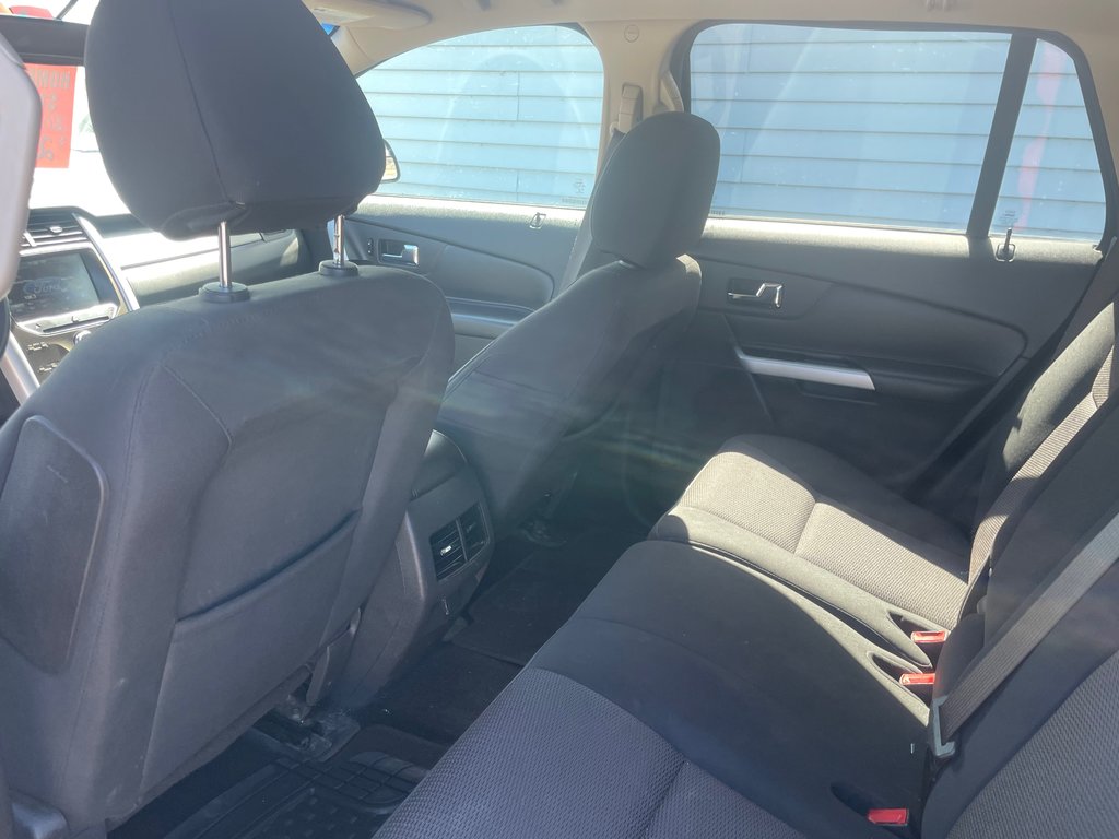 2014 Ford Edge SEL in North Bay, Ontario - 10 - w1024h768px