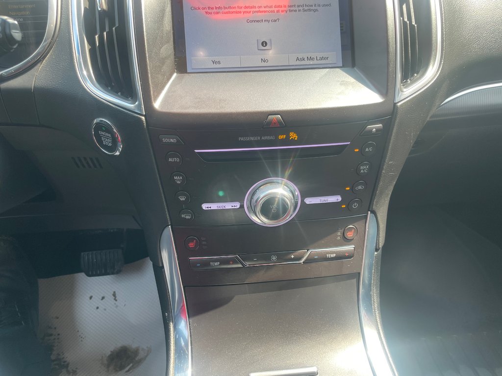 2019 Ford Edge Titanium in North Bay, Ontario - 12 - w1024h768px