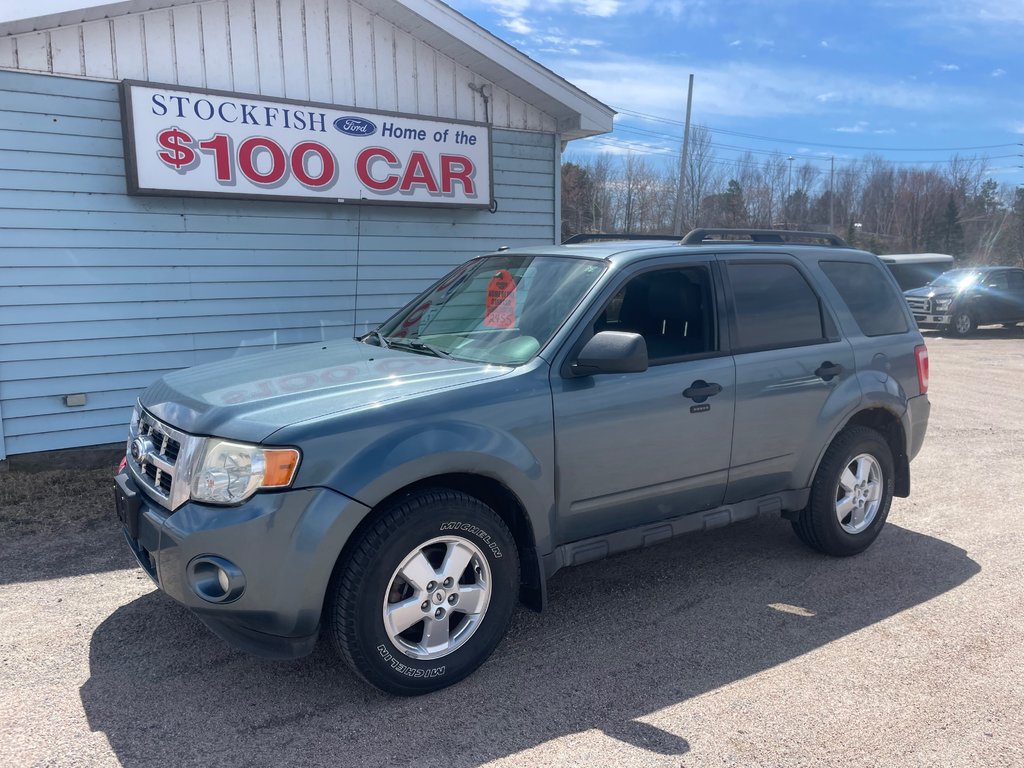 2012 Ford Escape XLT in North Bay, Ontario - 1 - w1024h768px