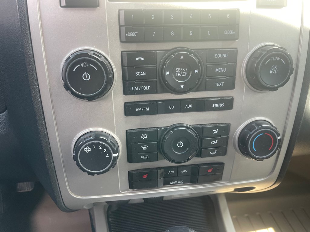 2012 Ford Escape XLT in North Bay, Ontario - 9 - w1024h768px
