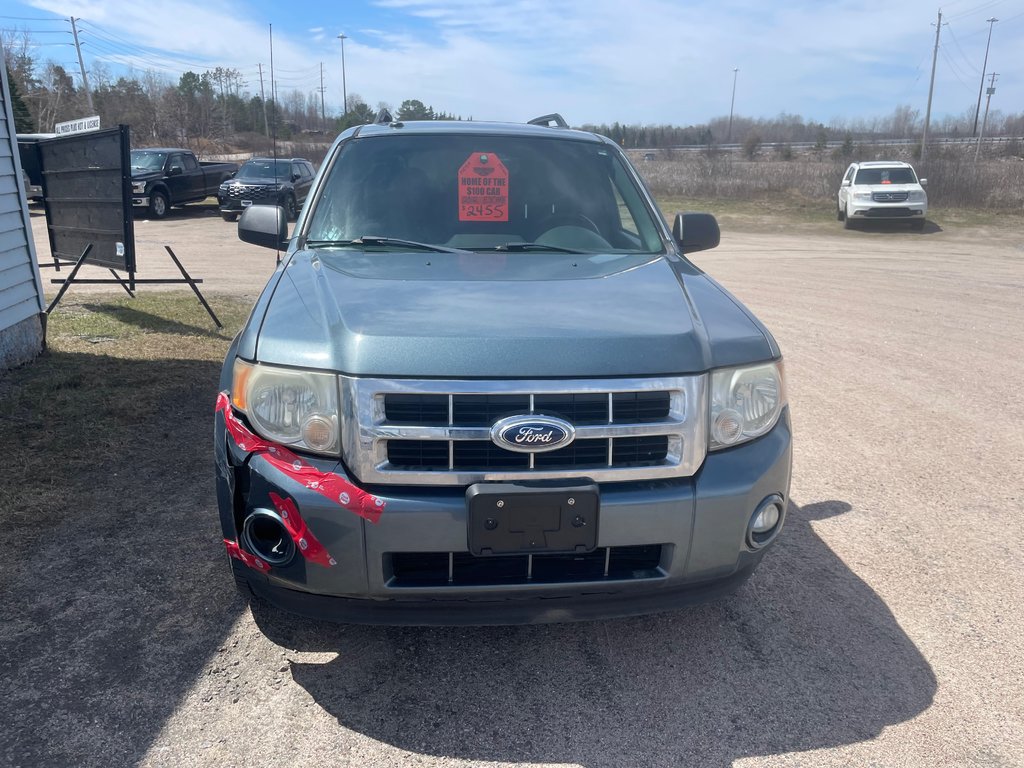 2012 Ford Escape XLT in North Bay, Ontario - 5 - w1024h768px