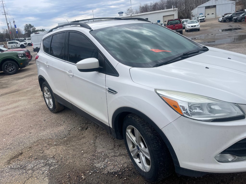 Ford Escape SE 2016 à North Bay, Ontario - 6 - w1024h768px