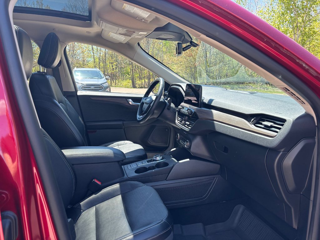Ford Escape Titanium Hybrid 2020 à North Bay, Ontario - 20 - w1024h768px
