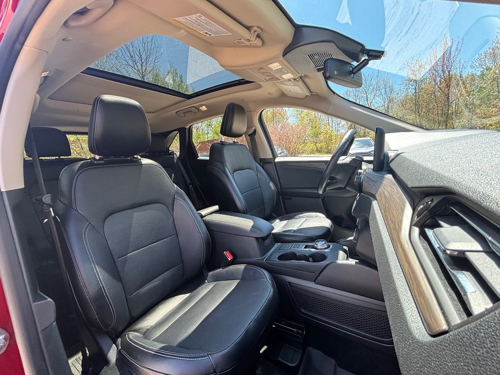 Ford Escape Titanium Hybrid 2020 à North Bay, Ontario - 21 - w1024h768px