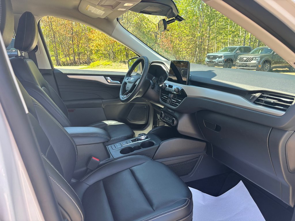 2022 Ford Escape SEL in North Bay, Ontario - 22 - w1024h768px