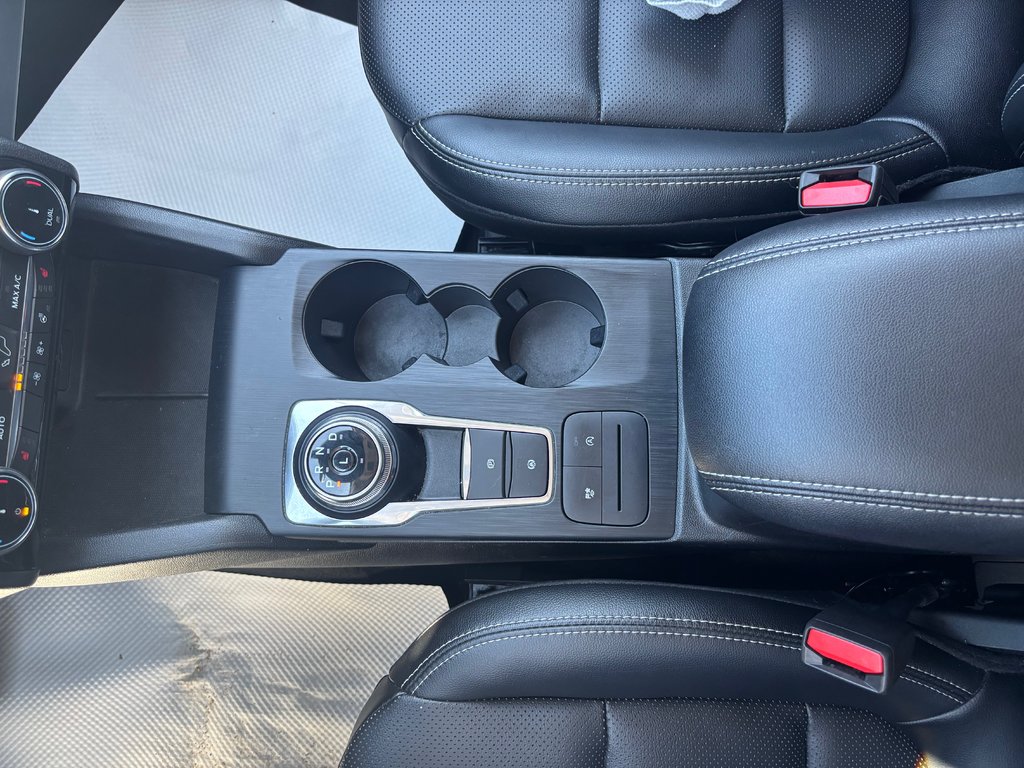 2022 Ford Escape SEL in North Bay, Ontario - 16 - w1024h768px