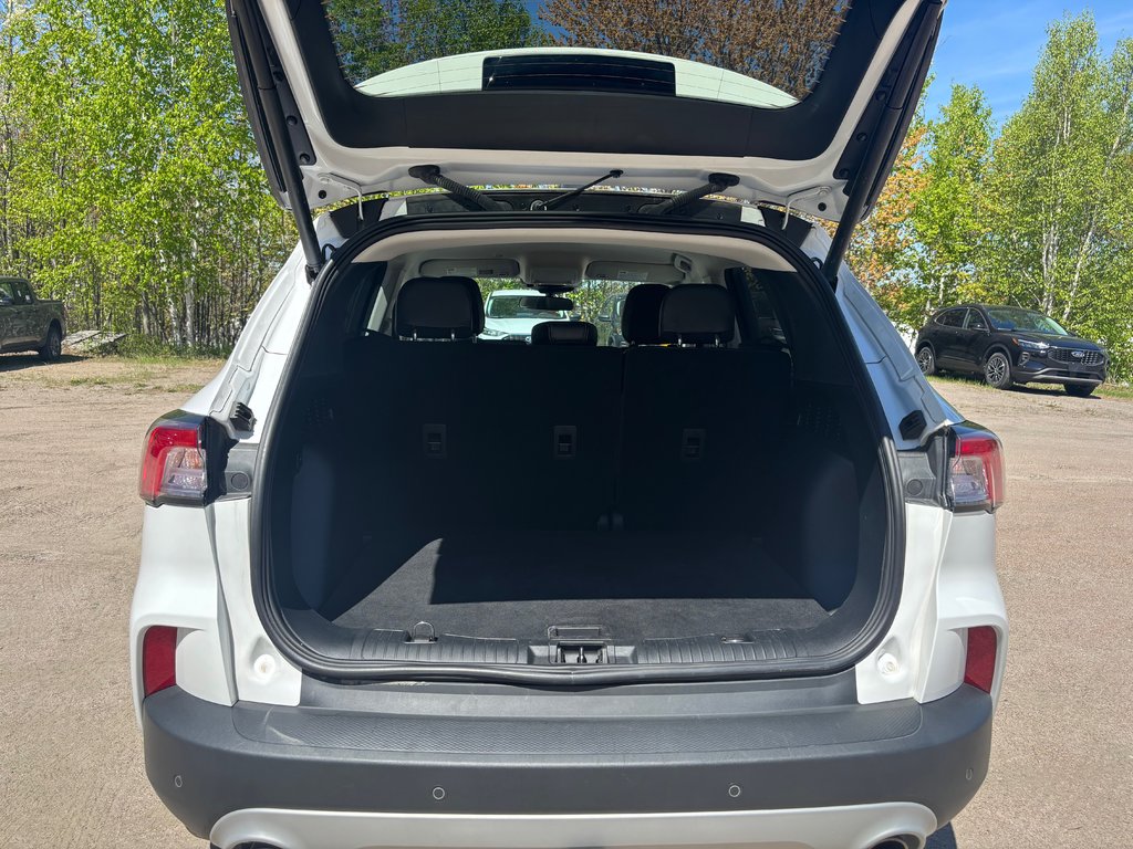 2022 Ford Escape SEL in North Bay, Ontario - 10 - w1024h768px