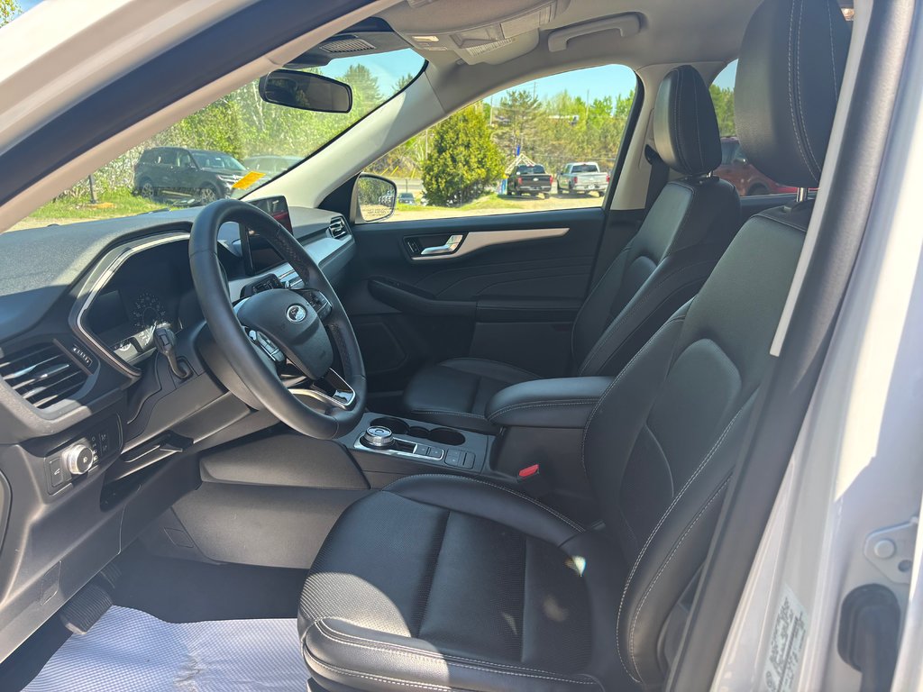 2022 Ford Escape SEL in North Bay, Ontario - 17 - w1024h768px