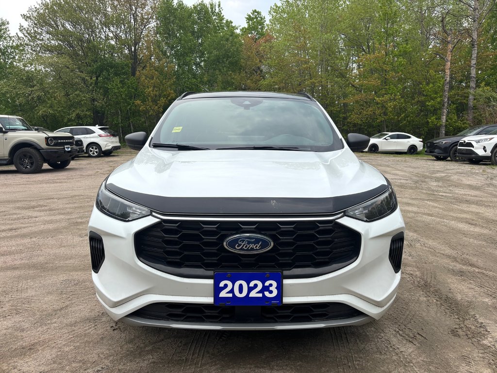 Ford Escape ST-Line 2023 à North Bay, Ontario - 8 - w1024h768px