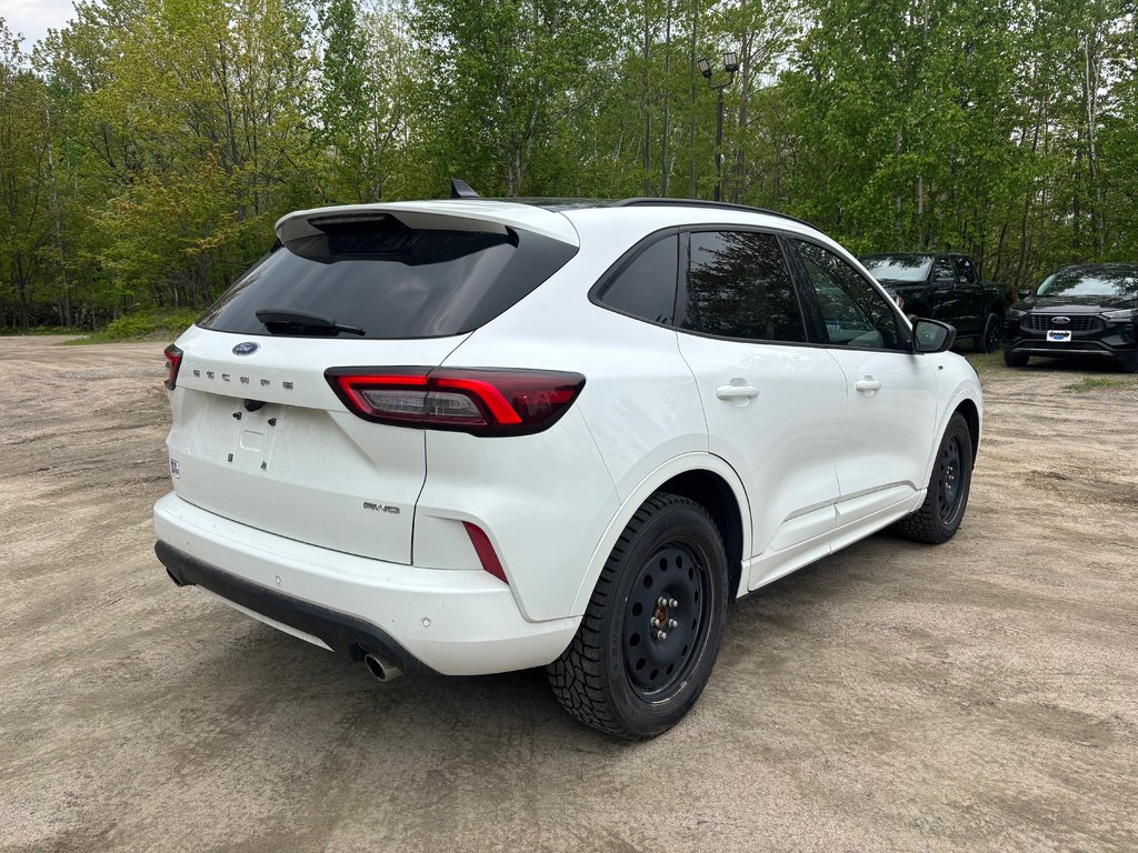 Ford Escape ST-Line 2023 à North Bay, Ontario - 5 - w1024h768px