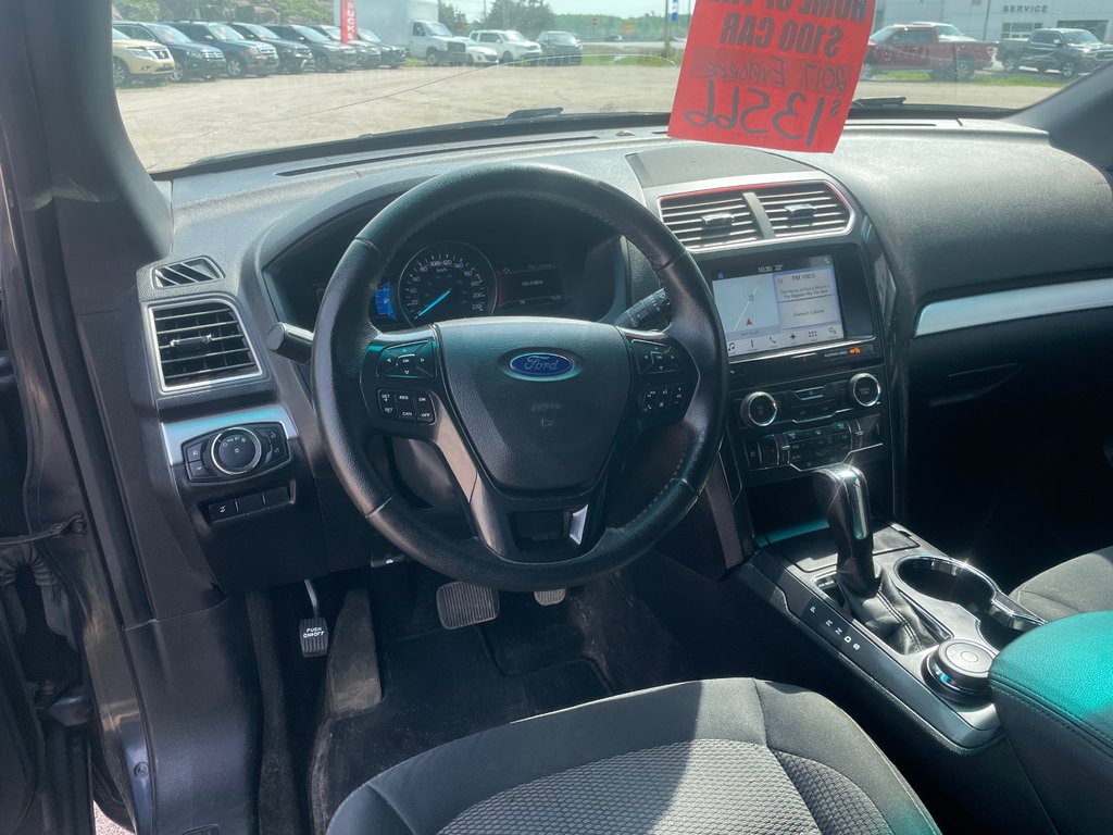 2017 Ford Explorer XLT in North Bay, Ontario - 11 - w1024h768px
