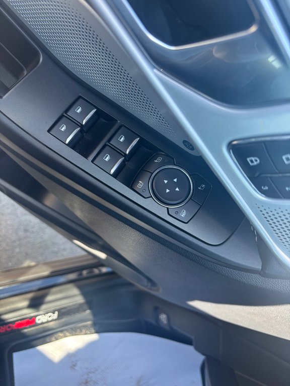 2020 Ford Explorer ST in North Bay, Ontario - 24 - w1024h768px
