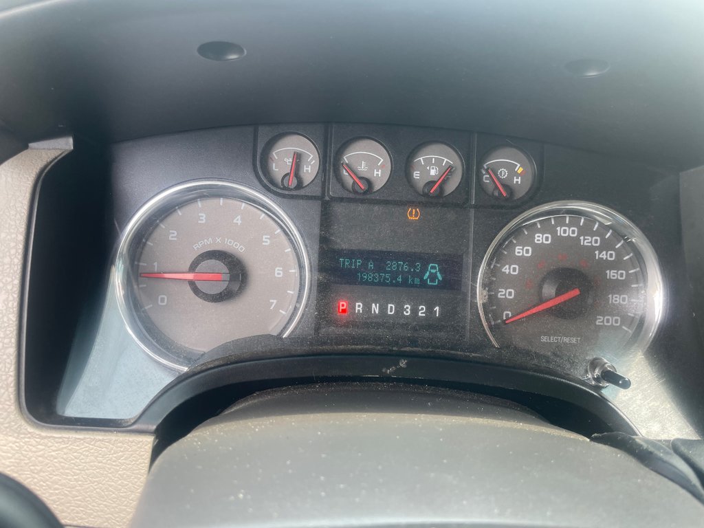 2010 Ford F-150 XLT in North Bay, Ontario - 12 - w1024h768px