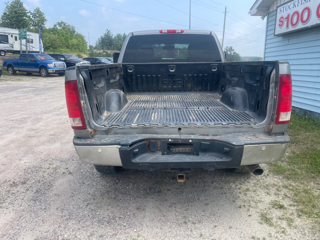 2012 GMC Sierra 1500 SLT in North Bay, Ontario - 6 - w1024h768px