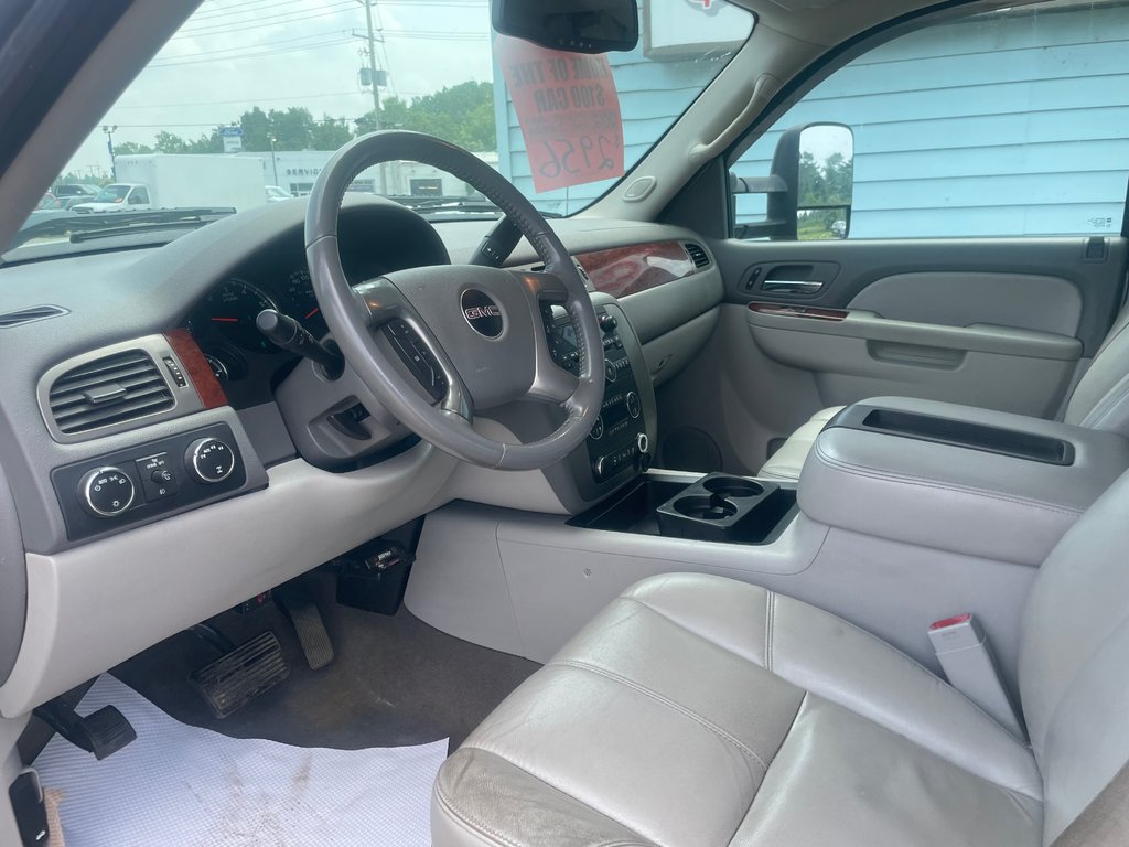 2012 GMC Sierra 1500 SLT in North Bay, Ontario - 9 - w1024h768px