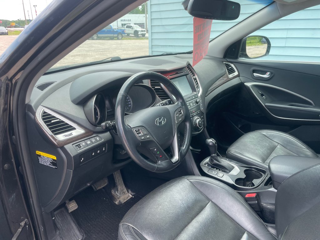 2017 Hyundai Santa Fe XL Premium in North Bay, Ontario - 9 - w1024h768px