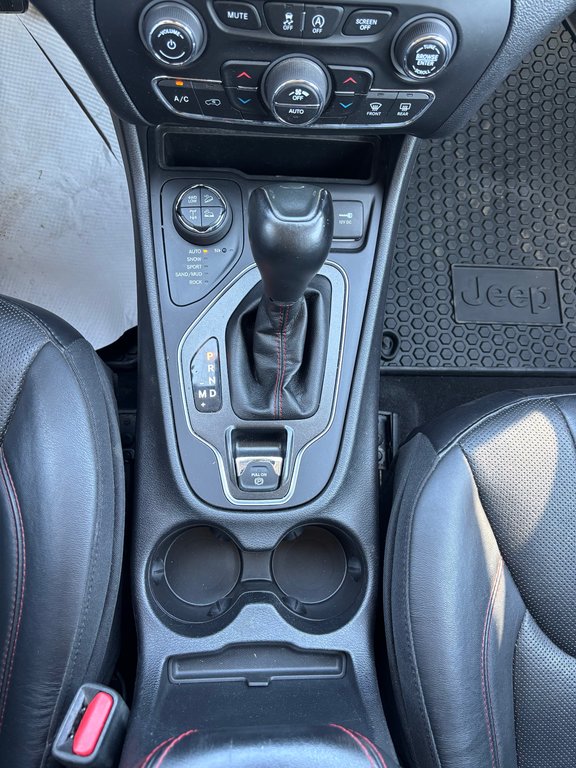 2019 Jeep Cherokee Trailhawk in North Bay, Ontario - 17 - w1024h768px