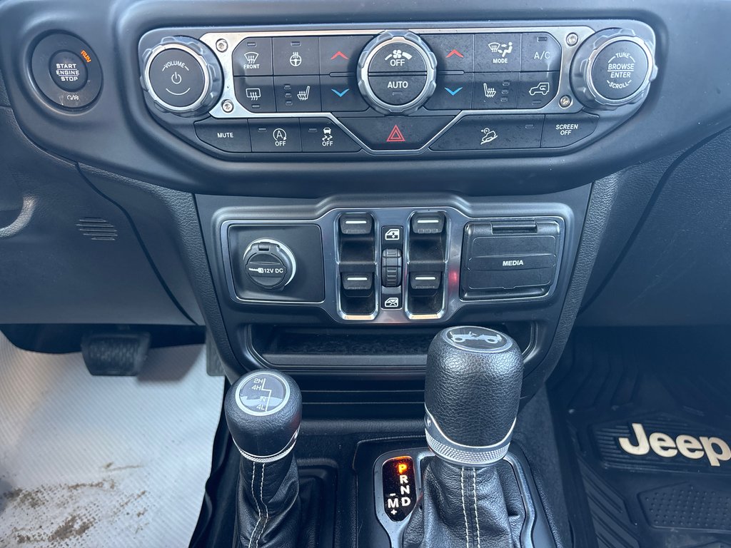 2020 Jeep Wrangler Unlimited Sahara in North Bay, Ontario - 14 - w1024h768px