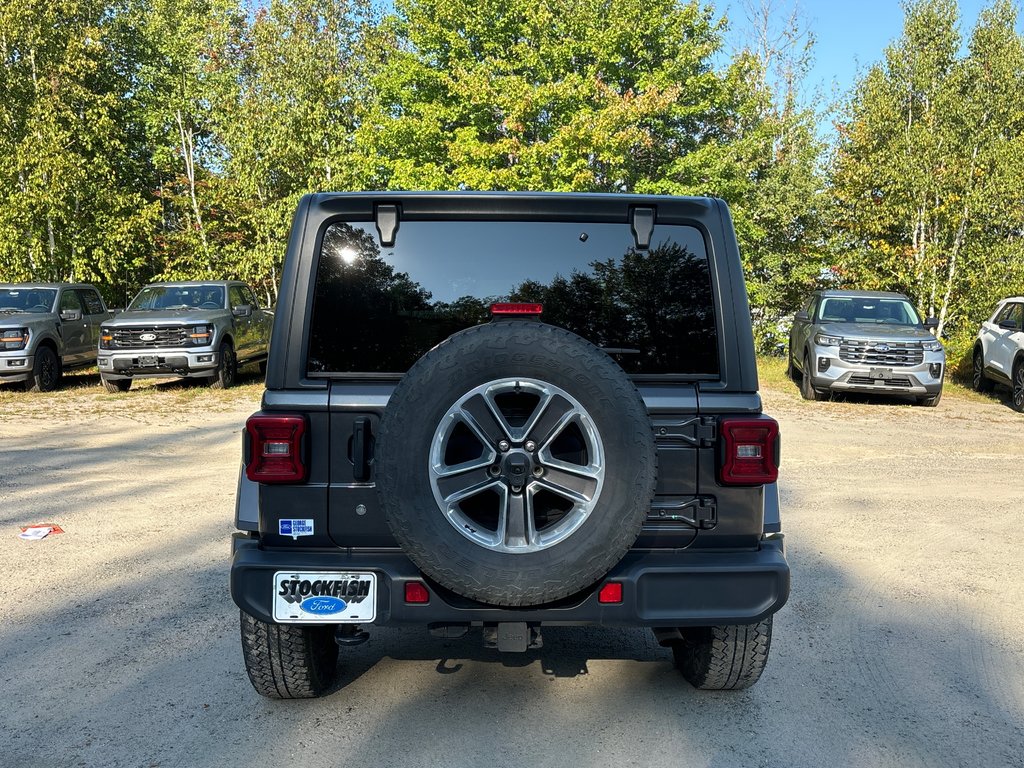 Jeep Wrangler Unlimited Sahara 2020 à North Bay, Ontario - 4 - w1024h768px