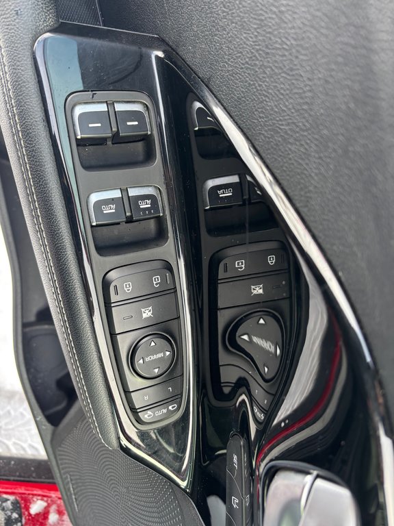 2022 Kia NIRO SX Touring in North Bay, Ontario - 23 - w1024h768px