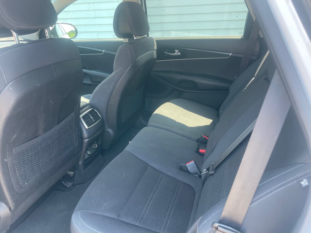 2016 Kia Sorento 3.3L LX+ in North Bay, Ontario - 9 - w1024h768px