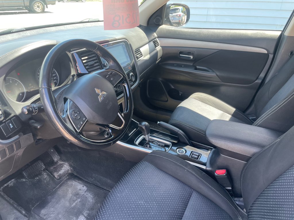 Mitsubishi Outlander ES 2018 à North Bay, Ontario - 10 - w1024h768px