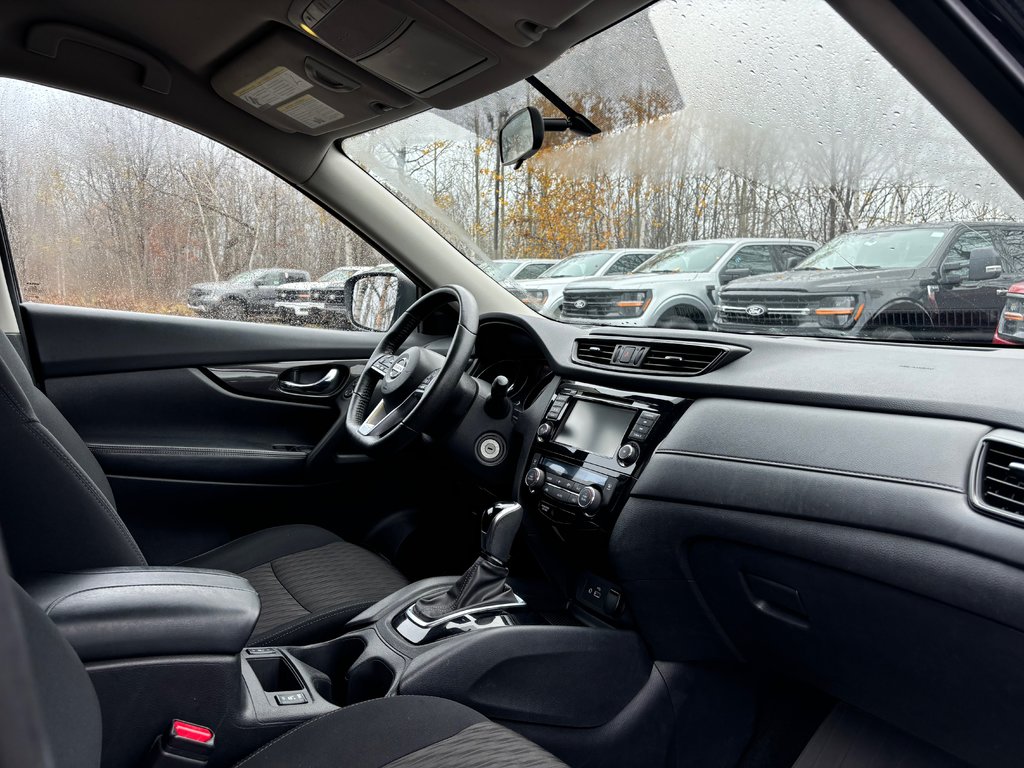 2019 Nissan Rogue S in North Bay, Ontario - 23 - w1024h768px