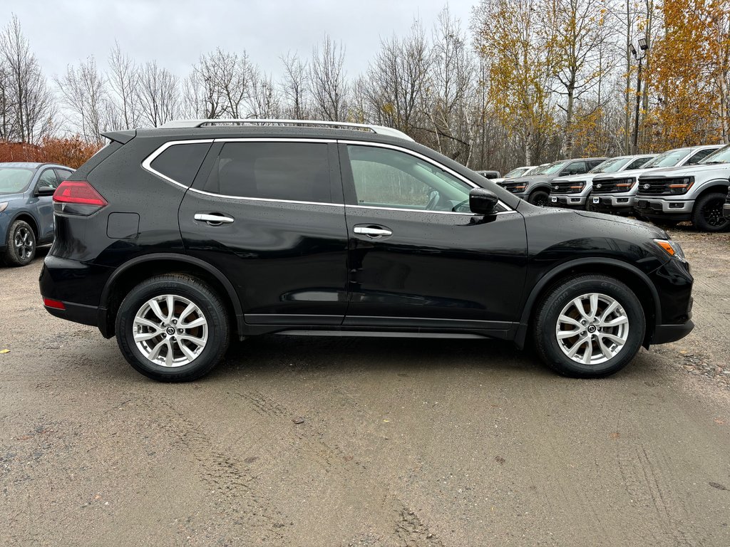 2019 Nissan Rogue S in North Bay, Ontario - 6 - w1024h768px