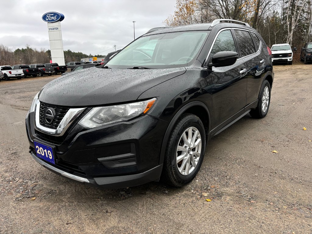 2019 Nissan Rogue S in North Bay, Ontario - 1 - w1024h768px