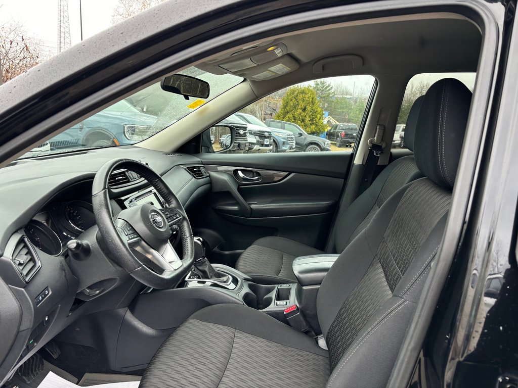 2019 Nissan Rogue S in North Bay, Ontario - 18 - w1024h768px