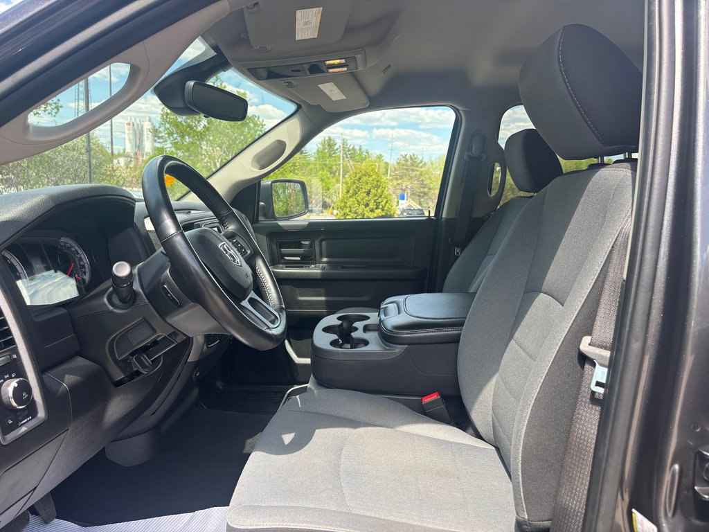 Ram 1500 Classic Tradesman 2023 à North Bay, Ontario - 17 - w1024h768px