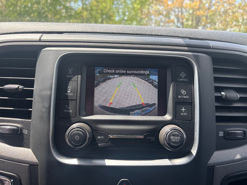 Ram 1500 Classic Tradesman 2023 à North Bay, Ontario - 14 - w1024h768px