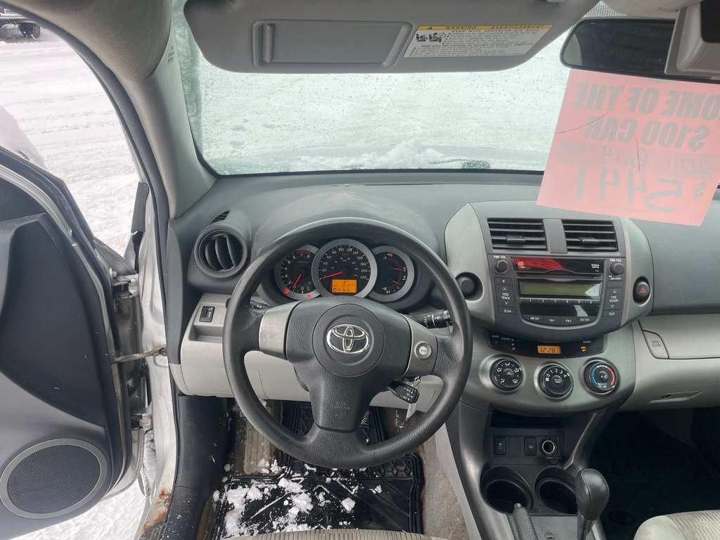 2011 Toyota RAV4 Base in North Bay, Ontario - 11 - w1024h768px