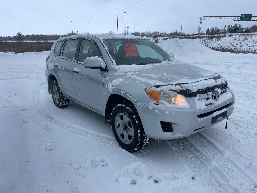 2011 Toyota RAV4 Base in North Bay, Ontario - 8 - w1024h768px