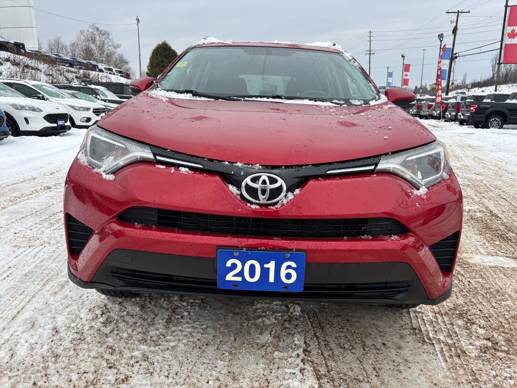 2016 Toyota RAV4 LE in North Bay, Ontario - 8 - w1024h768px