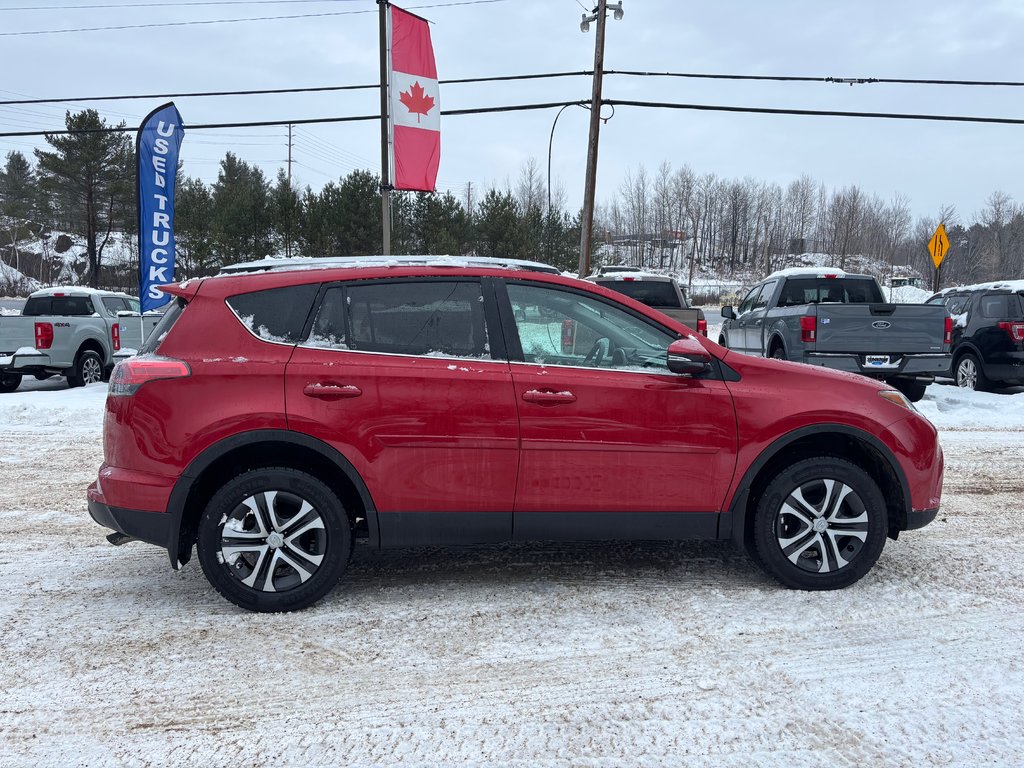 Toyota RAV4 LE 2016 à North Bay, Ontario - 6 - w1024h768px