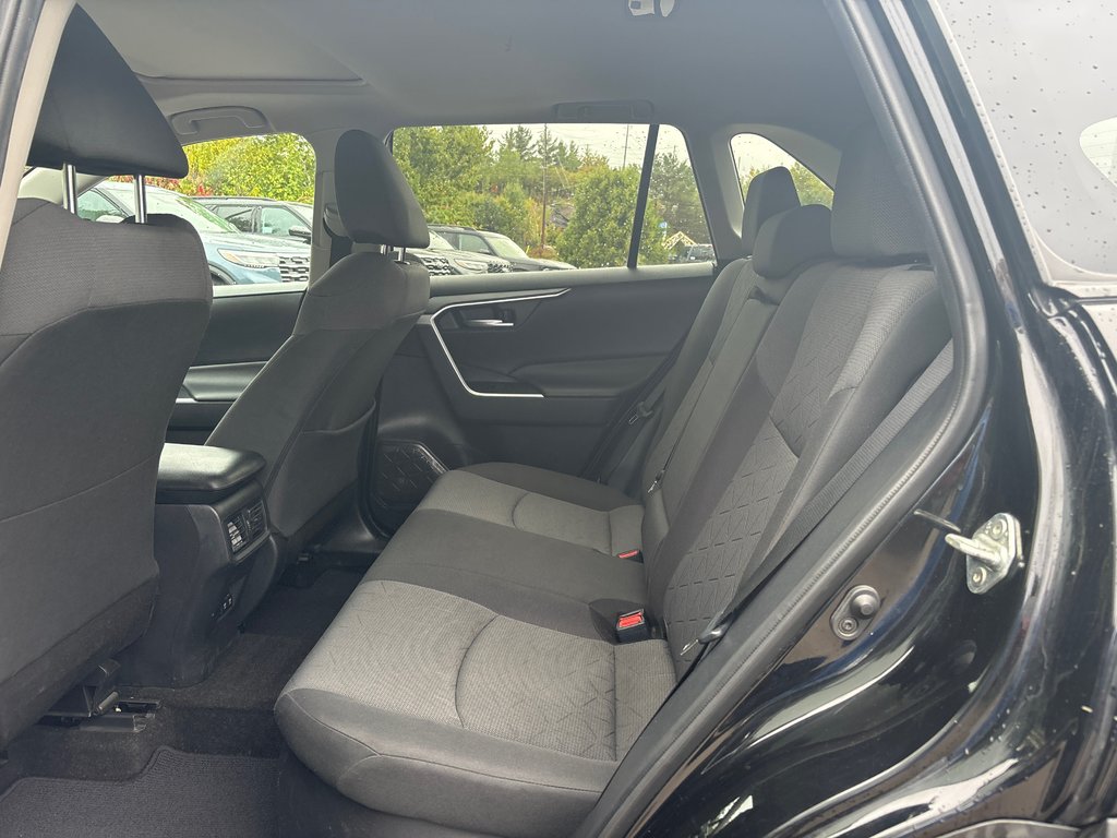 Toyota RAV4 Hybrid XLE 2020 à North Bay, Ontario - 17 - w1024h768px