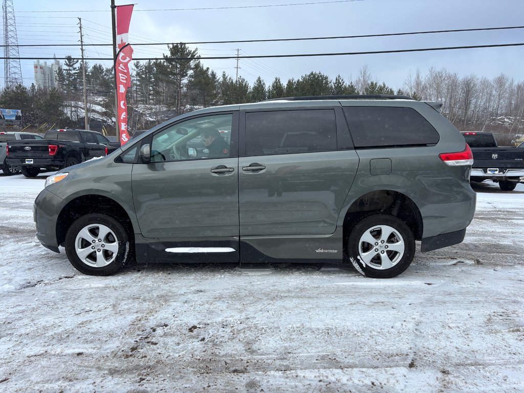 Toyota Sienna LE 2014 à North Bay, Ontario - 7 - w1024h768px