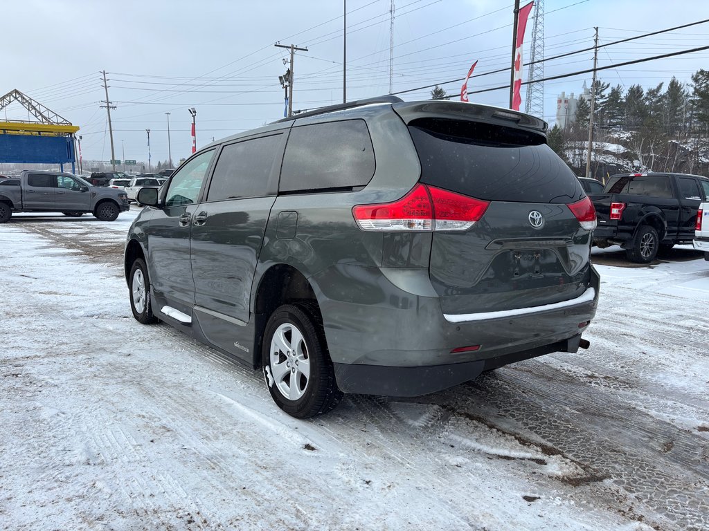 Toyota Sienna LE 2014 à North Bay, Ontario - 6 - w1024h768px