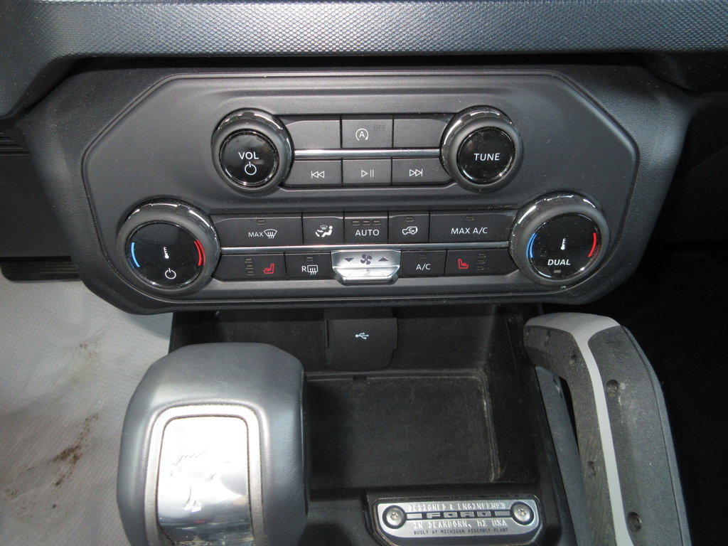 2022 Ford Bronco Outer Banks in North Bay, Ontario - 15 - w1024h768px