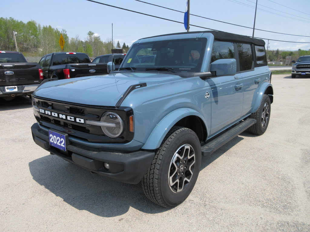 2022 Ford Bronco Outer Banks in North Bay, Ontario - 1 - w1024h768px