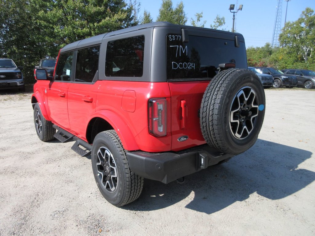 2024 Ford Bronco Outer Banks in North Bay, Ontario - 3 - w1024h768px