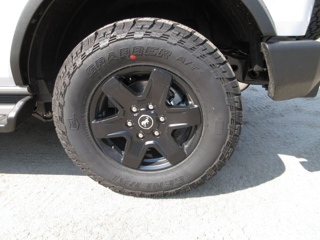 2025 Ford Bronco Big Bend in North Bay, Ontario - 11 - w1024h768px