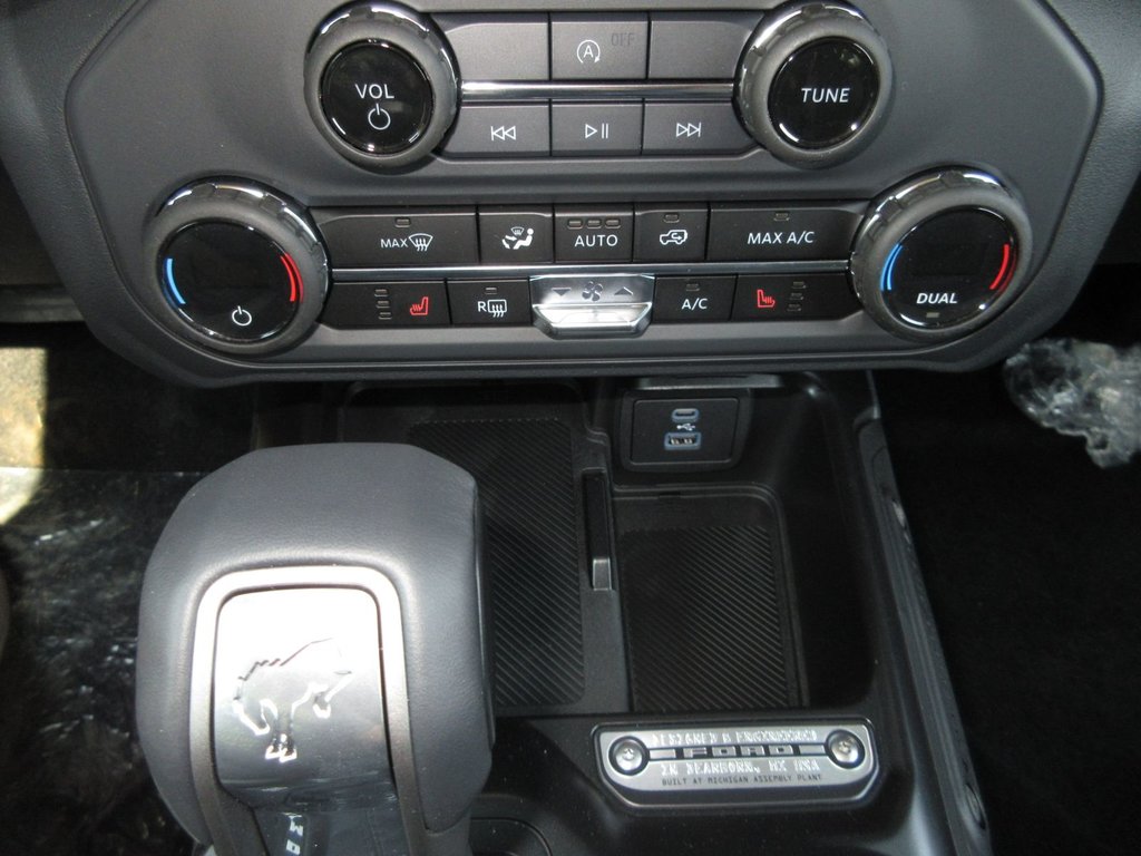 2025 Ford Bronco Big Bend in North Bay, Ontario - 14 - w1024h768px