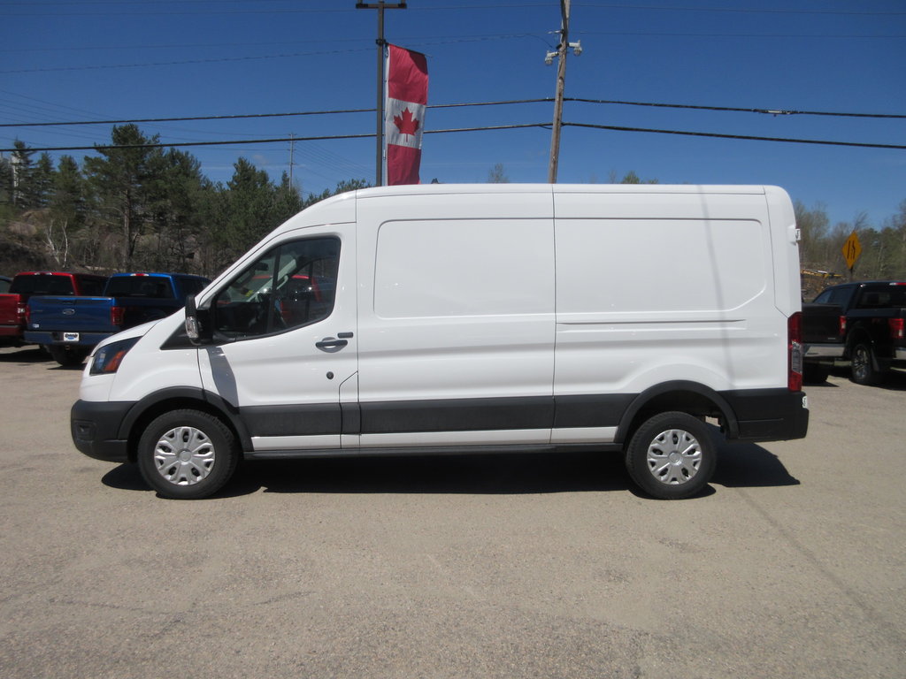 2022 Ford E-Transit Cargo Van Full Plug In Electric in North Bay, Ontario - 2 - w1024h768px